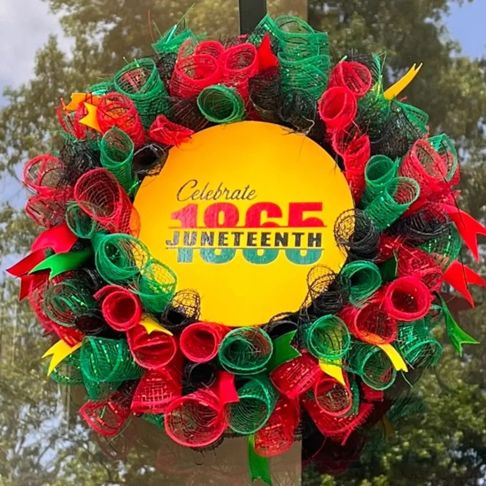 ✊🏽 Juneteenth Wreath